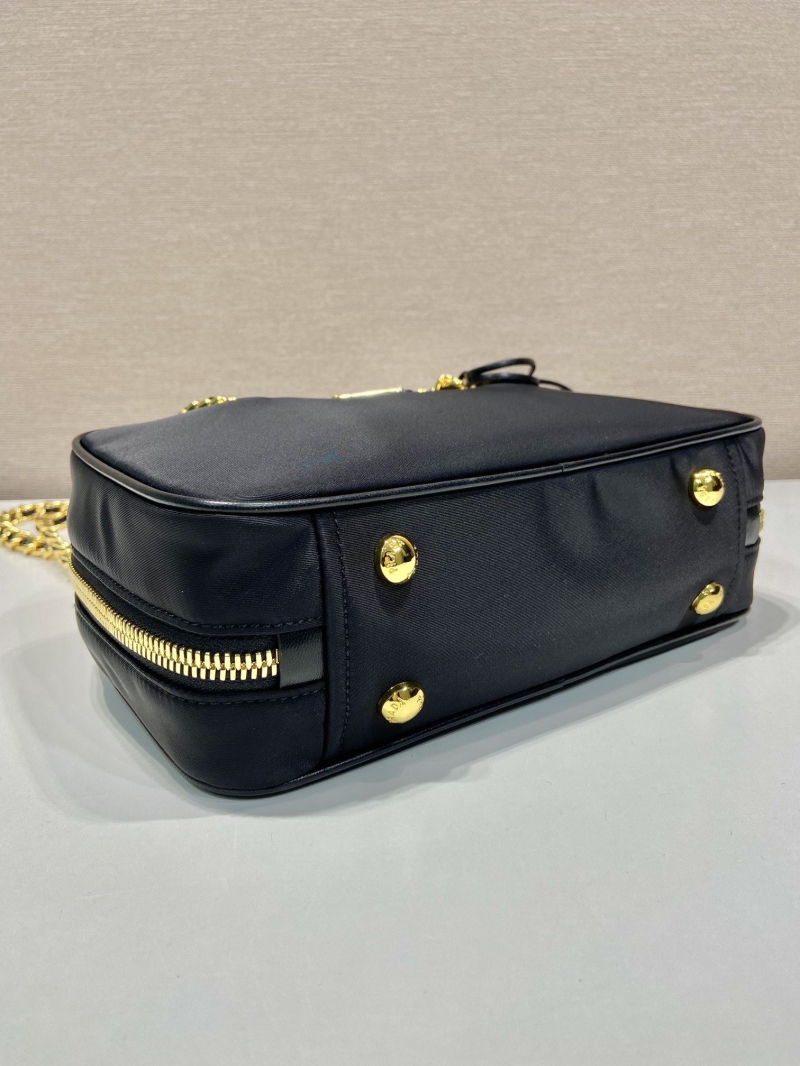 Pra*a top handle bags